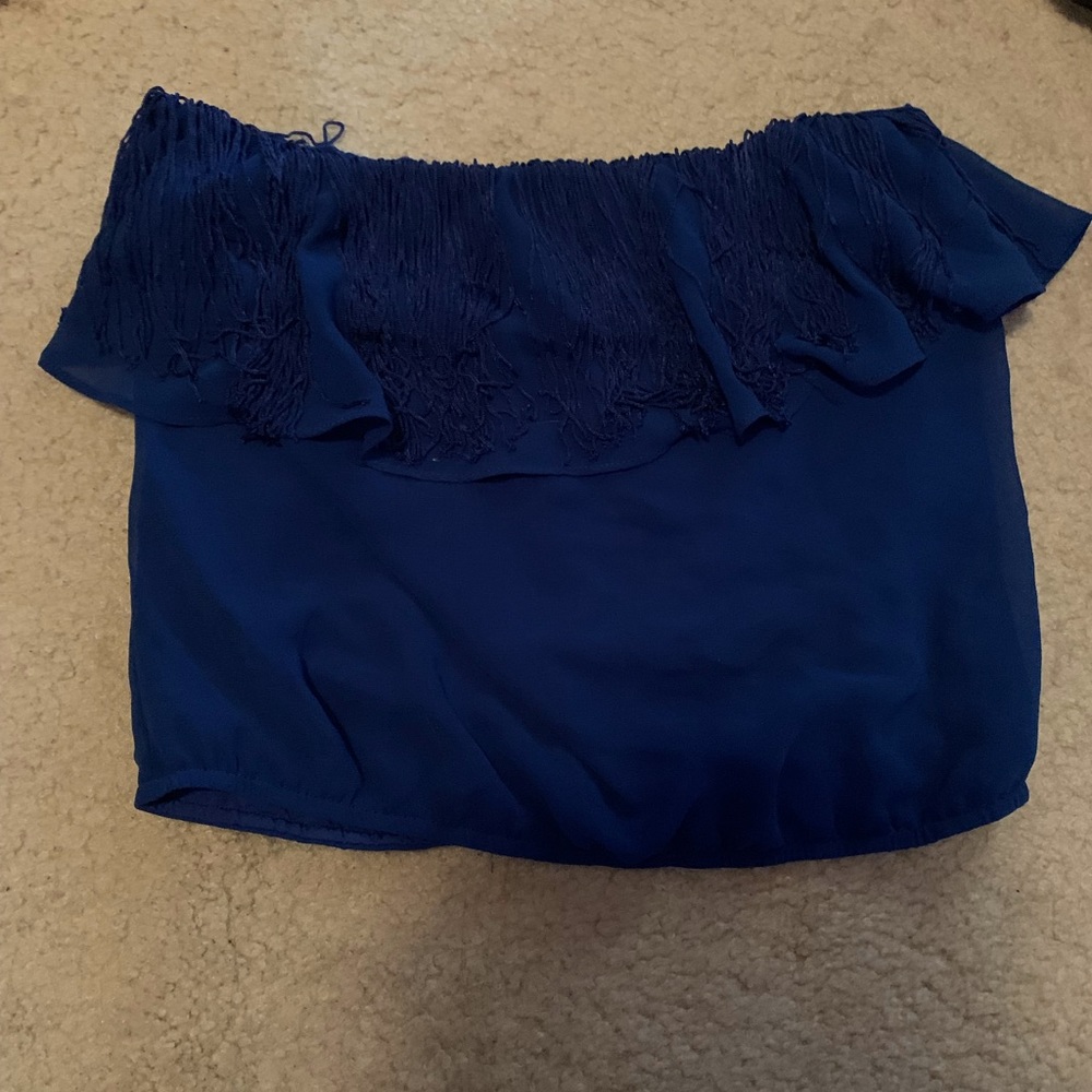 BEBE BLUE STRAPLESS TOP W/FRINGES